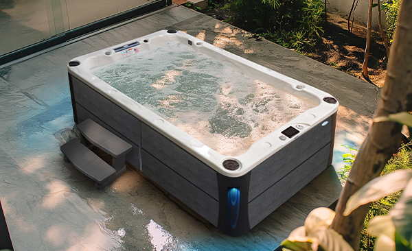 Deck Series Leesburg hot tubs for sale